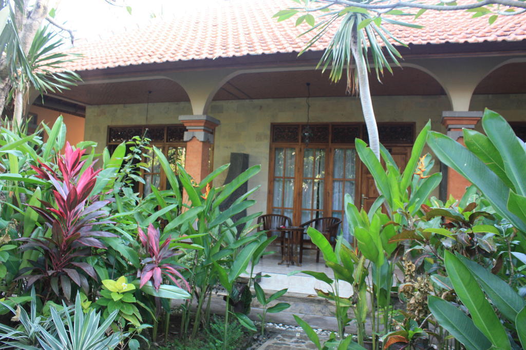 Cleopatra Beach Bungalows Lovina Quarto foto