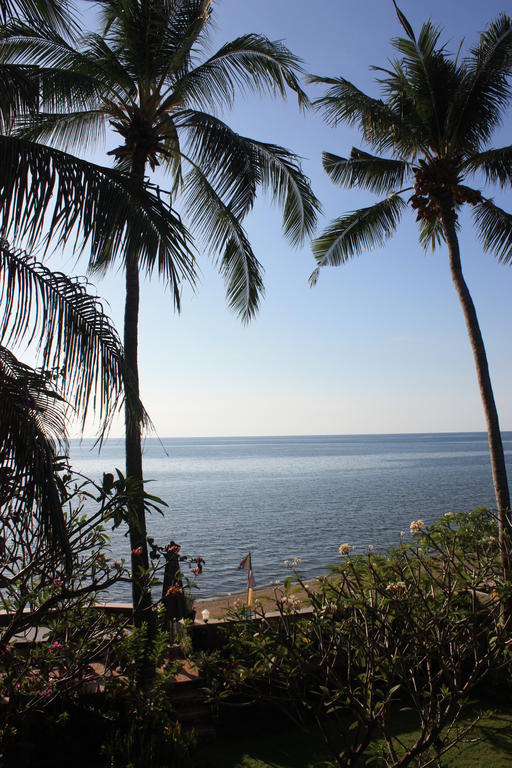 Cleopatra Beach Bungalows Lovina Exterior foto
